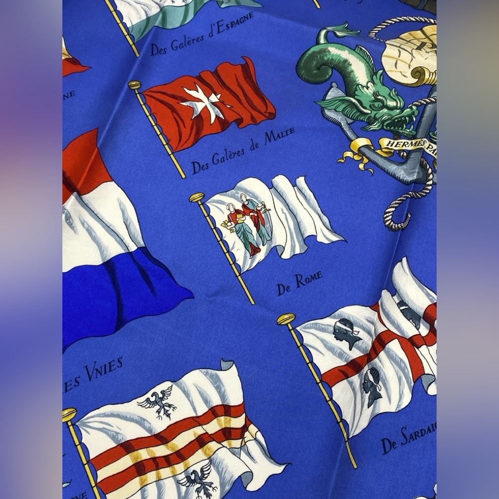 Hermes Vintage Silk Scarf Carre 90”Pavois”Blue - Picture 16 of 16